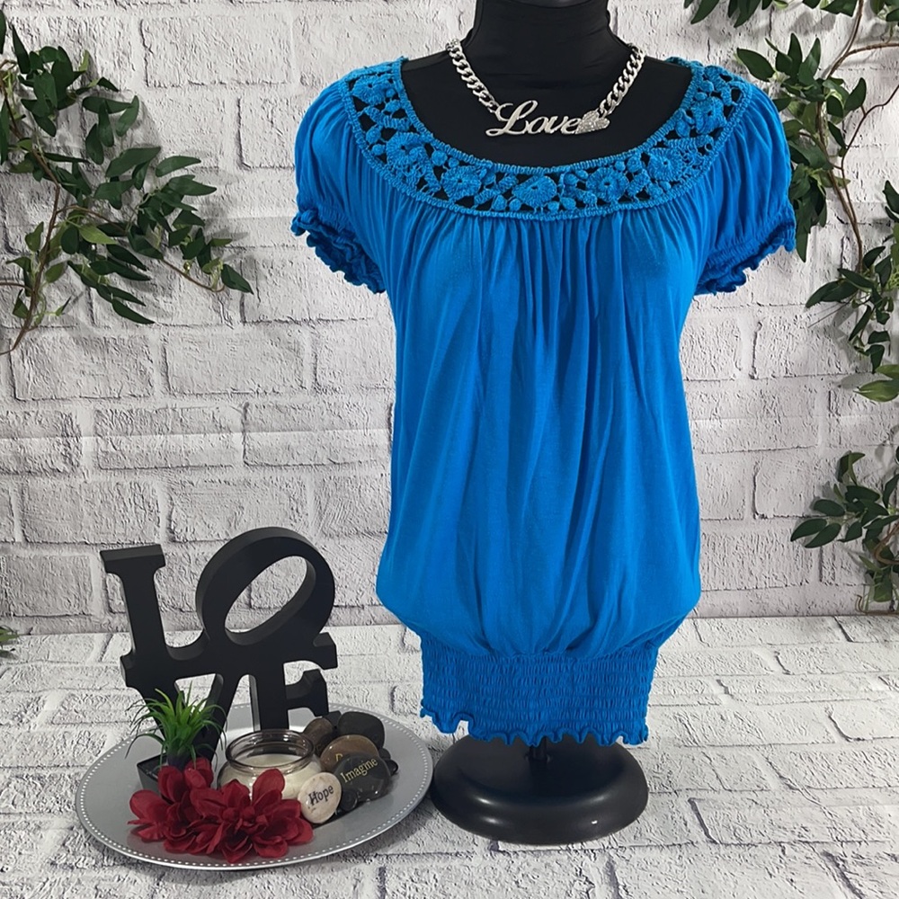 Women’s Carolyn Taylor Dainty Macramé Neckline Gathered Sleeves & Waist (S) CC24